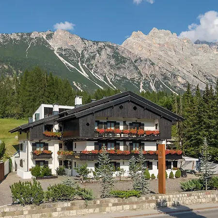 Hotel Lajadira & Spa-3